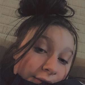 Meet your Posher, Kenzie